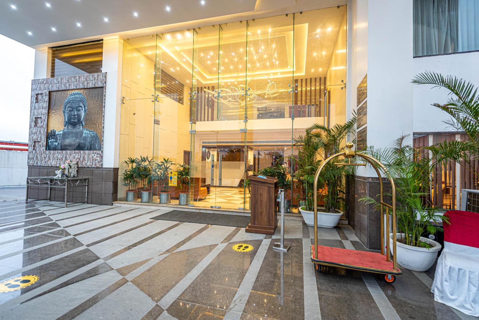 The Elite Lucknow Convention Hotel Eksteriør bilde