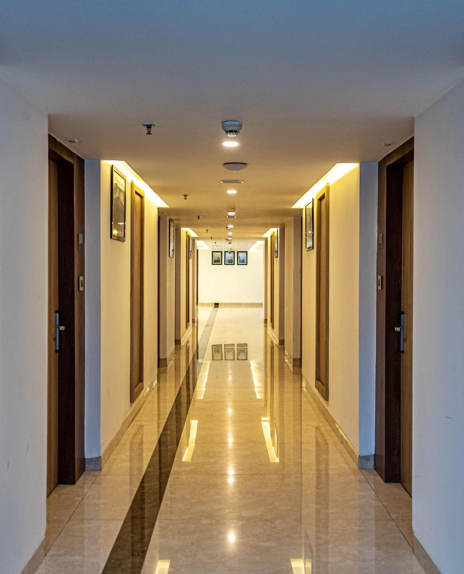 The Elite Lucknow Convention Hotel Eksteriør bilde